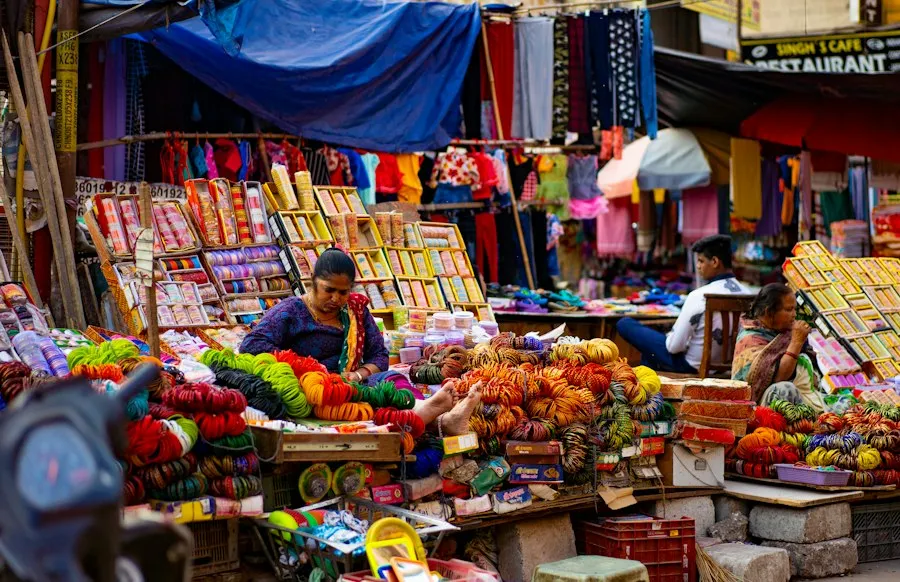 Photo second-hand market products