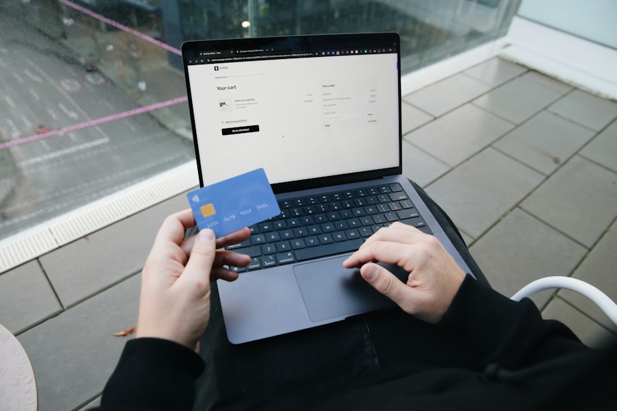 Photo smart online shopping tips