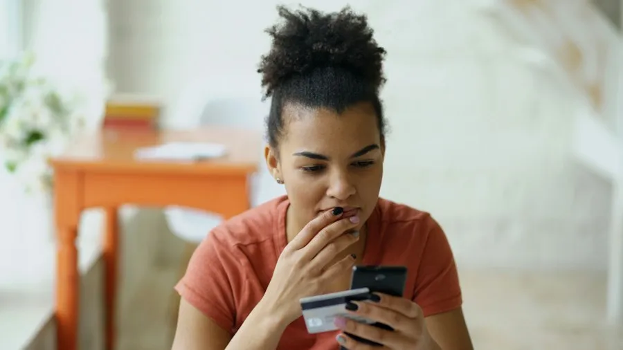 Photo online payment security mistakes